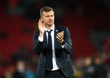 مدرب سالزبورج احترمنا ليفربول كثير ا في الشوط الأول فخور بفريقي وعلينا التعلم من تلك الهزيمة