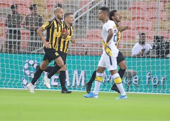 فيديو شوط أول إيجابي بين الاتحاد والحزم في الدوري السعودي