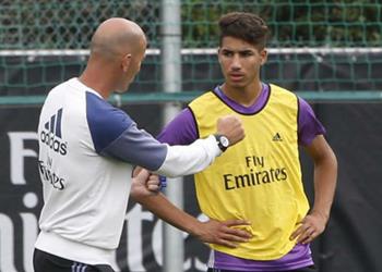 أشرف حكيمي زيدان يعاملني كنجله ومنتقديه غير منصفين