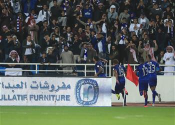 فيديو الهلال يضرب الاتفاق بثلاثية ويتصدر ترتيب الدوري السعودي