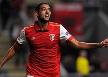 محترفين كوكا أساسي ا مع براجا أمام بورتيمونينسي