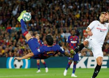 بالفيديو سواريز يسجل الهدف الأول لبرشلونة أمام إشبيلية