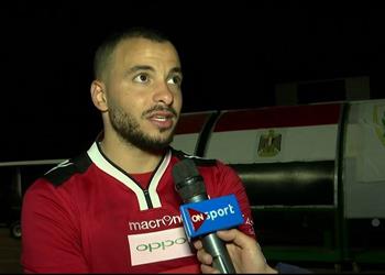 أحمد الشناوي لاعب طلائع الجيش صاحب قناع سبايدر مان يستحق البطاقة الصفراء