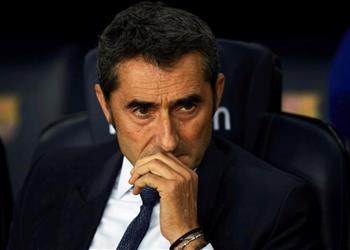 فالفيردي يسخر من طرد ديمبلي أمام إشبيلية لا يستطيع توجيه السباب للحكم باللغة الإسبانية