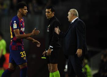 أراخو لا أستحق الطرد أمام إشبيلية ولن يمنعني ذلك من الفرحة بمشاركتي الأولى مع برشلونة