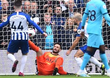 ديشامب يكشف عن مدة غياب لوريس الصادمة بعد إصابته بخلع في الكوع