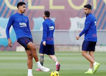 سواريز وميسي يتدخلان في صراع ديمبلي وجريزمان