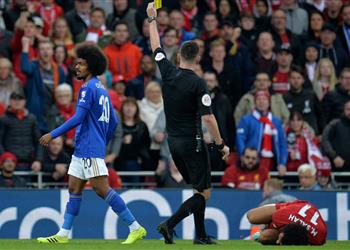 رغم الإساءة العنصرية بعد تسببه في إصابة محمد صلاح ديلي ميل تشودهاري يتمتع بروح معنوية جيدة