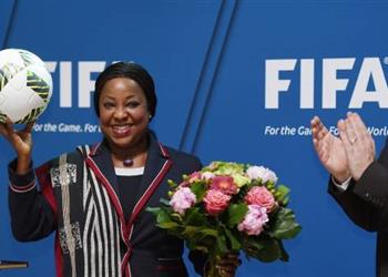 فاطمة سامورا تجتمع مع لجنة المسابقات بالكاف لحسم أزمة مباراة الزمالك وجينيراسيون