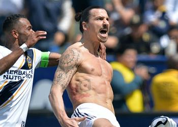 إبراهيموفيتش العودة إلى الدوري الإيطالي أنا أفضل من الموجودين هناك