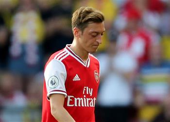 فناربخشة يبدأ محادثاته مع آرسنال لضم أوزيل في يناير