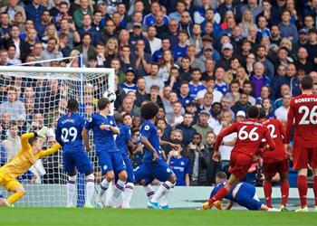 أرنولد جيرارد هو أسطورتي المفضلة وهدفي أمام تشيلسي سجله كثيرا