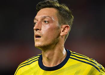 تقارير آرسنال يحدد بديل أوزيل من الدوري الهولندي