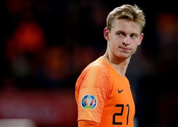 دي يونج حققنا فوز ا صعب ا على إيرلندا الشمالية ونسعى لحسم التأهل