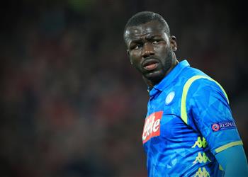 كوليبالي اهتمام مانشستر يونايتد بي أفكر فقط في نابولي