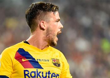 استبعاد كارليس بيريز من قائمة إسبانيا وعودته لبرشلونة بسبب الإصابة