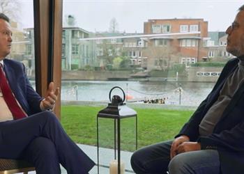 فان جال يتحدث عن فترته في برشلونة بويول القائد الأفضل ولم أتوقع ما فعله ريفالدو