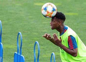 أنسو فاتي شرف كبير انضمامي للمنتخب الإسباني كان حلم انتظرته طويل ا وتحقق