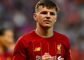 مستشهدا بـ محمد صلاح مدير أكاديمية ليفربول ينصح بوبي دونكان