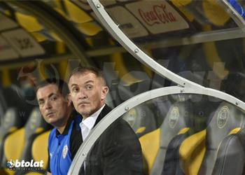 ميتشو يحضر مباراة مصر وبتسوانا لمتابعة لاعبي الزمالك
