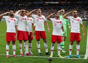 من جديد احتفال سياسي لتركيا أمام فرنسا بعد هدف التعادل في تصفيات يورو 2020