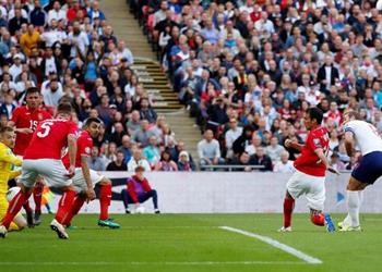 استقالة رئيس الاتحاد البلغاري لكرة القدم بعد أحداث مباراة إنجلترا