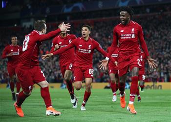 أرنولد عن ركلته الركنية الشهيرة في نصف نهائي دوري أبطال أوروبا استغليت عدم انتباه لاعبي برشلونة