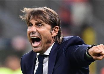 كونتي يفضل نجم مانشستر يونايتد على راكيتيتش