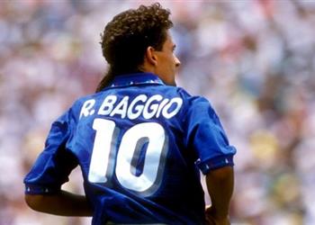 تقرير_بطولات باجيو خان عشاقه ثم أجبرهم على احترامه وأحب إيطاليا وأضاعها