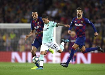 المدير التنفيذي لساسولو برشلونة كان أقرب من إنتر لضم سينسي لولا كونتي