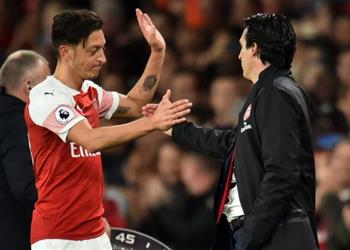 إيمري يوضح سبب استبعاد أوزيل لم أغلق الباب في وجهه