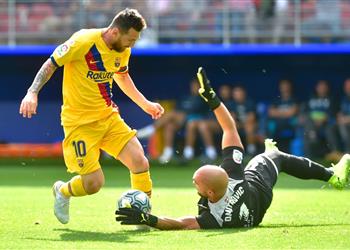 بالفيديو ميسي يسجل هدف برشلونة الثاني أمام إيبار