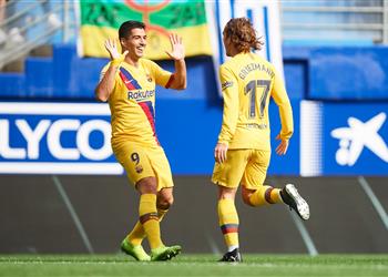 بالفيديو لويس سواريز يسجل هدف برشلونة الثالث أمام إيبار