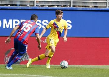 برشلونة يصدر بيان ا بمدة غياب سيرجي روبيرتو بعد إصابته