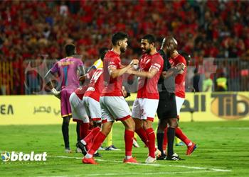 بسبب عدم الارتباط بمباريات رسمية فايلر يخصص فقرة ترفيهية في مران الأهلي