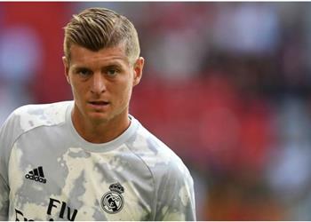 بالفيديو توني كروس يسجل الهدف الأول لريال مدريد ضد جالطة سراي