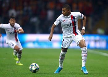 كيليان مبابي يتفوق على ميسي برقم مميز في دوري أبطال أوروبا