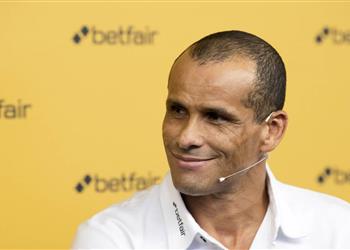 ريفالدو تأجيل الكلاسيكو يضر برشلونة وجريزمان لا يستطيع القيام بدور نيمار