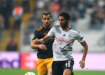 بالفيديو براجا يقهر بشكتاش بهدفين في حضور النني بالدوري الأوروبي