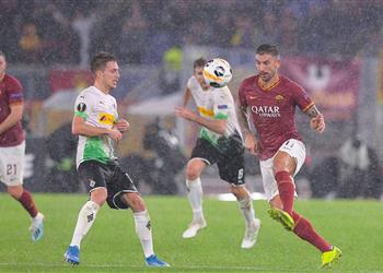 مونشنجلادباخ يخطف تعادل قاتل أمام روما وباشاك شهير يتجاوز ولفسبرجر بالدوري الأوروبي