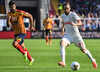 بالفيديو هيجواين لم يغادر ملعب مباراة يوفنتوس وليتشي بسبب الإصابة