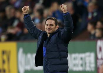 فرانك لامبارد يتغنى بكابتن أمريكا بعد هاتريك بيرنلي