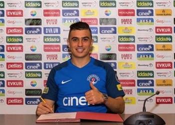 كريم حافظ على رأس تشكيل قاسم باشا أمام جوزتيبي بالدوري التركي