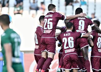 بالفيديو وردة يصنع هدف التقدم للاريسا أمام باناثينيكوس