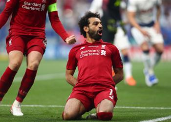 تشكيل ليفربول ضد توتنهام محمد صلاح أساسي ا وثبات في الخط الدفاعي