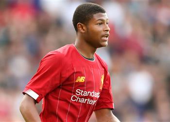 ريان بروستر يهاجم اليويفا بعد عقوبته ضد بلغاريا بسبب الهتافات العنصرية