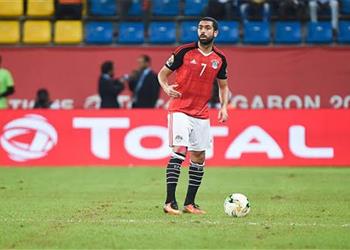 أحمد فتحي يتحدث عن أزمة شارة منتخب مصر ويؤكد الزمالك فاوضني مرتين