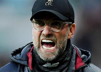 منافسة بين ليفربول وميلان على ضم مدافع يوفنتوس