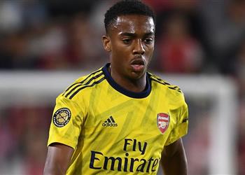 بالفيديو ويلوك يسجل الخامس لآرسنال أمام ليفربول بكأس الرابطة