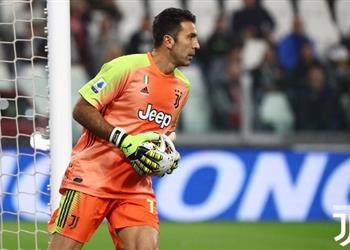 بعد مشاركته أمام جنوى رقم جديد يحققه بوفون مع يوفنتوس